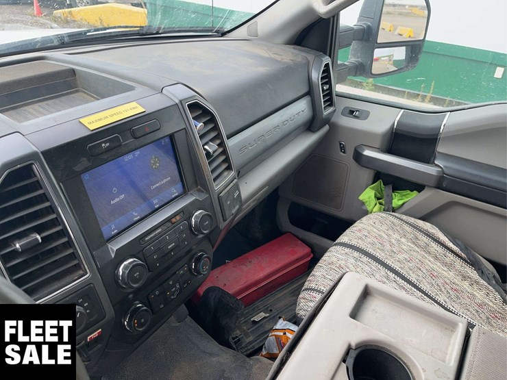 2021-ford-f350-image-12