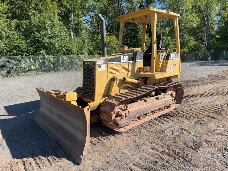 1996-caterpillar-d3c-xl-image-1