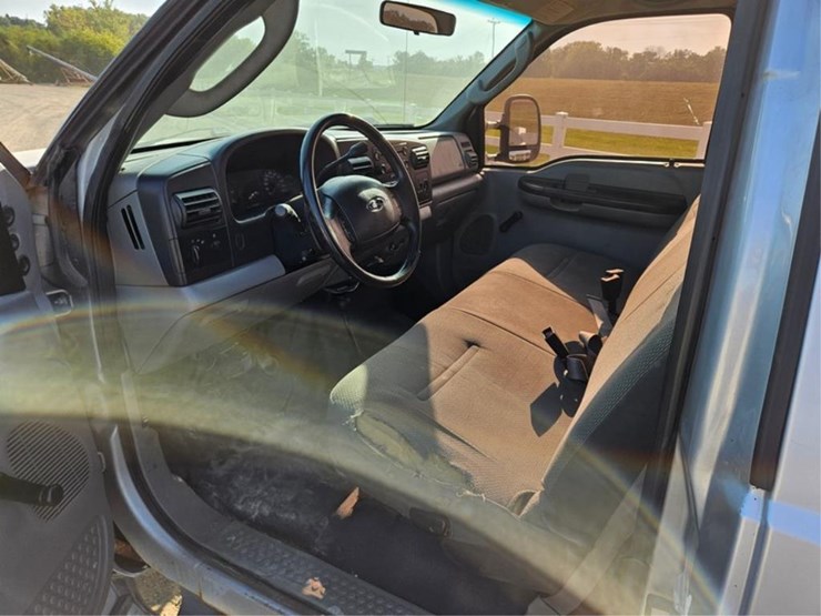 2005-ford-f250-image-15