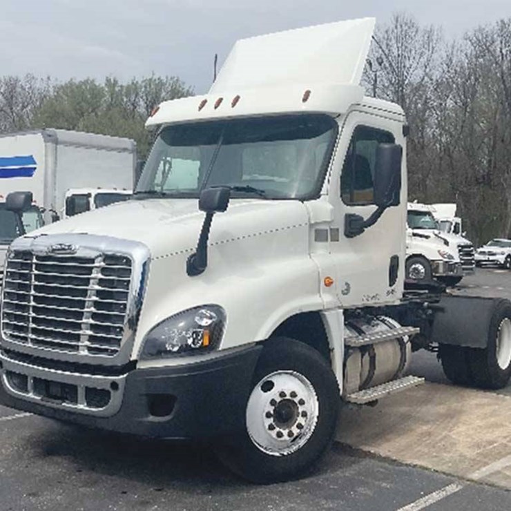 2018 FREIGHTLINER CASCADIA 125