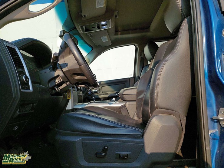 2011-ram-1500-st-image-9