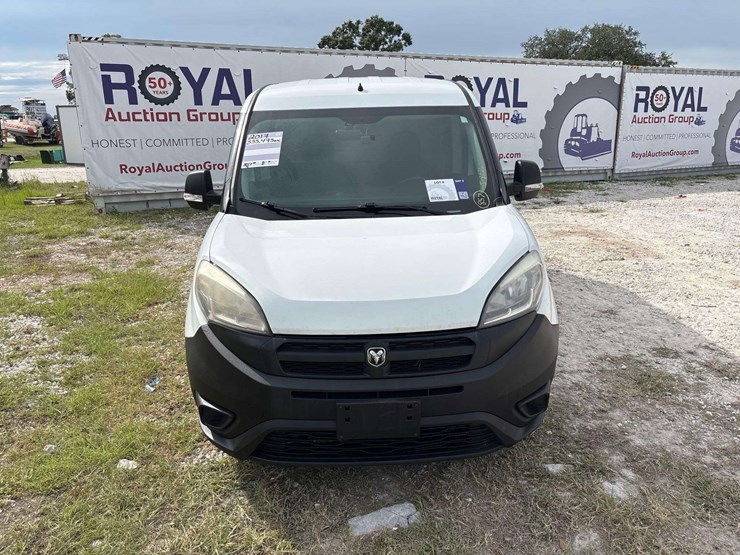 2017-ram-promaster-city-image-27