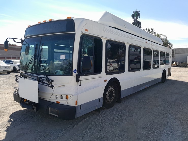 new-flyer-bus-image-2