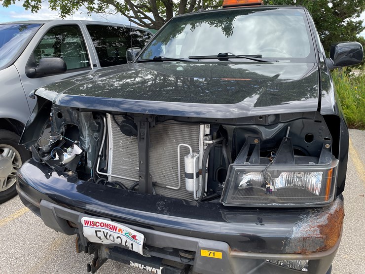 #8007-•-2009-chevy-colorado-lt-truck-(with-wi-title)-image-8