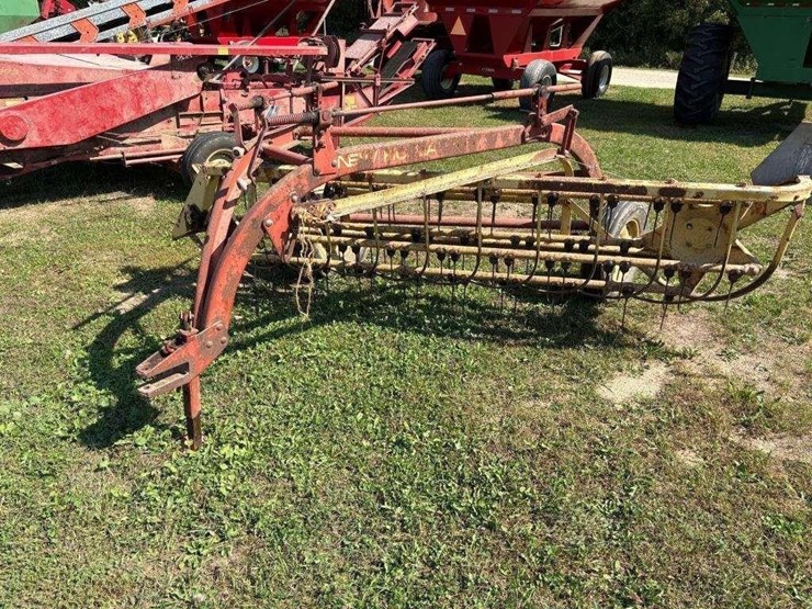 new-holland-256-image-1