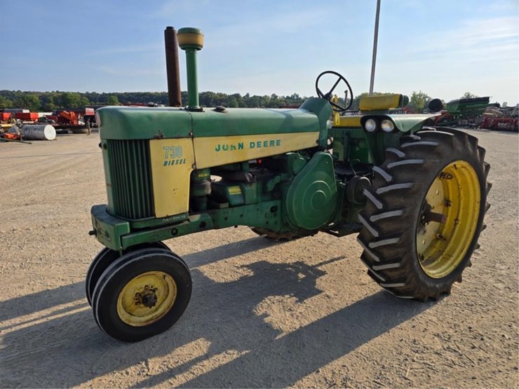 john-deere-730-image-1