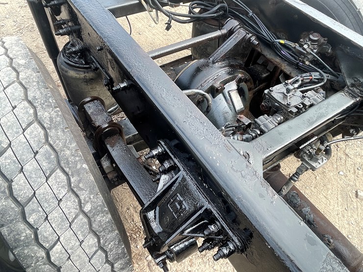 2013-kenworth-t370-image-27