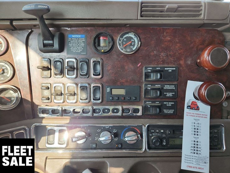 2003-freightliner-coronado-132-image-12