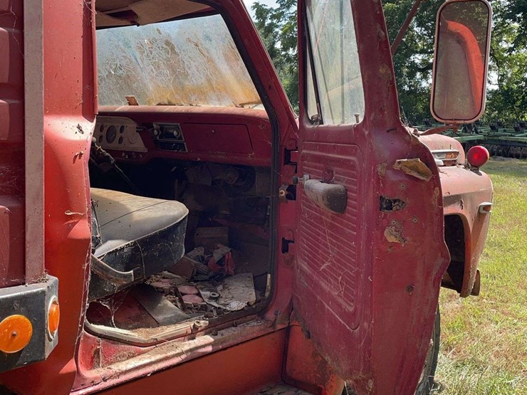 ford-600-image-33