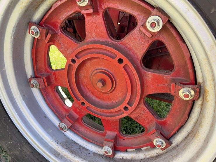 mccormick-deering-wd-6-image-24