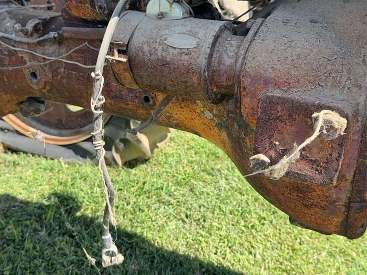 farmall-c-image-36