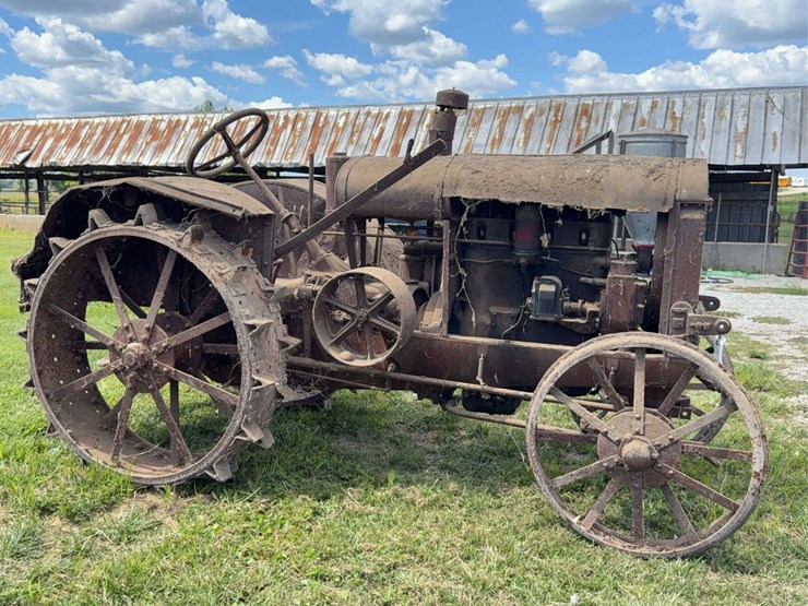 mccormick-deering-10-20-image-2