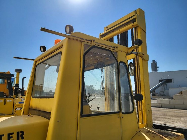1975-hyster-11-ton-fork-lift-image-21