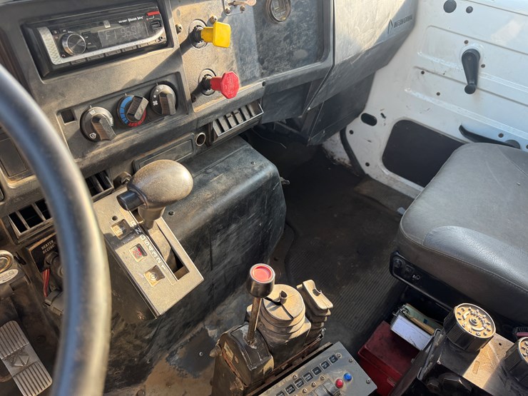 2000-international-4900-image-29
