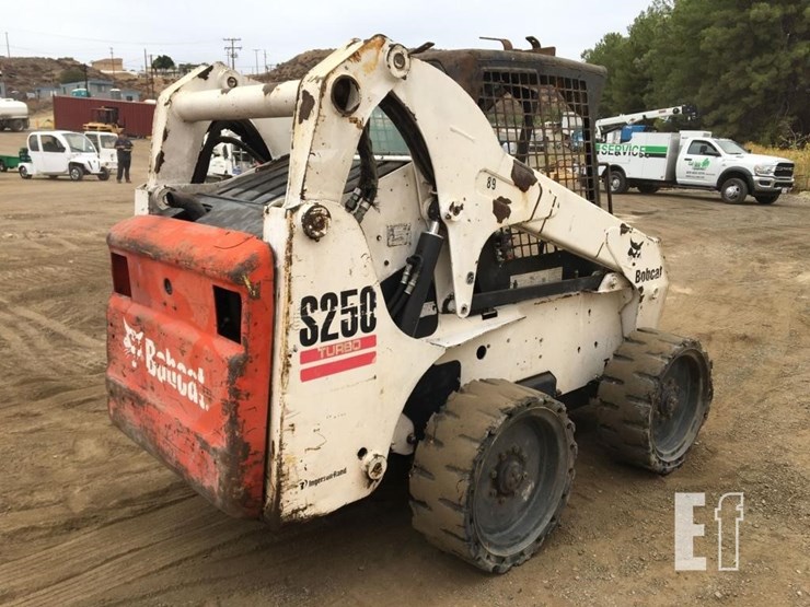 2003-bobcat-s250-image-3