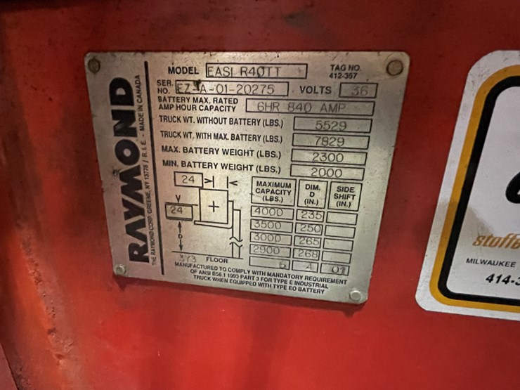 #7154-•-raymond-electric-forklift-image-31