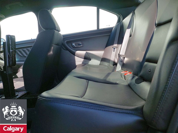 2014-ford-taurus-awd-4dr-sedan-image-10
