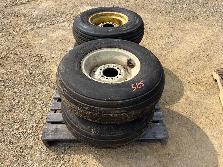 implement-tires-11l-15sl-image-2