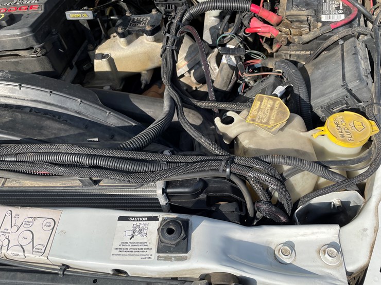 2010-dodge-ram-5500-image-43