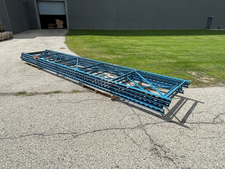 #1359-•-18'-pallet-racking-uprights-image-7