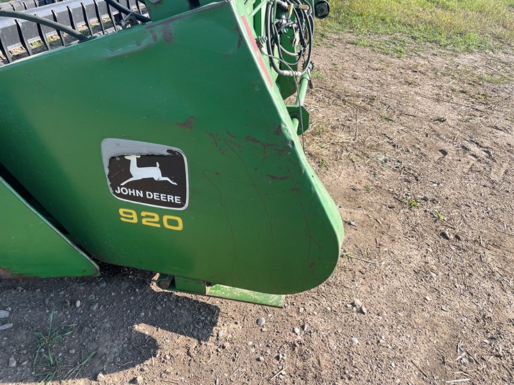 john-deere-920-image-12