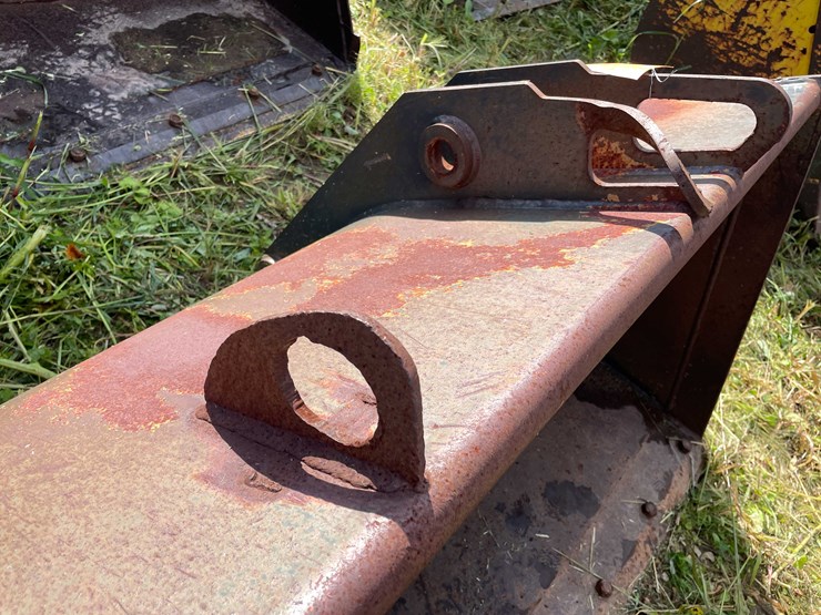 #1284-•-front-loader-bucket-attachment-image-17