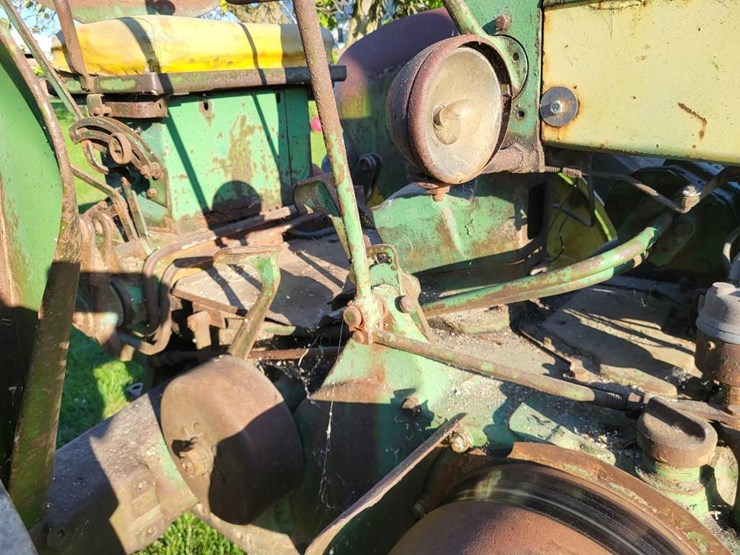 john-deere-630-image-43