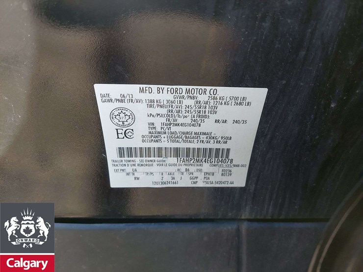 2014-ford-taurus-awd-4dr-sedan-image-5