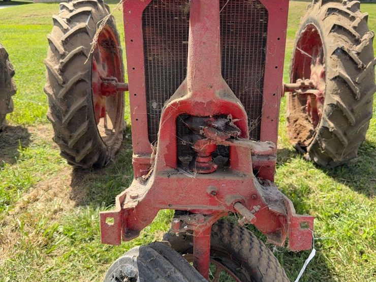farmall-f-12-image-14