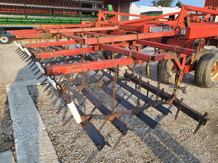 case-ih-4200-image-26