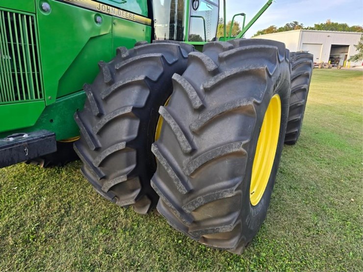 john-deere-8970-image-13