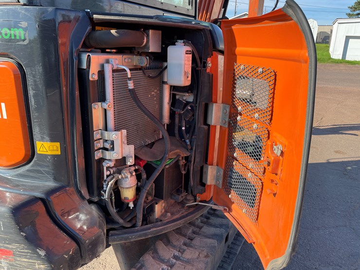 2019-hitachi-zx35u-image-23