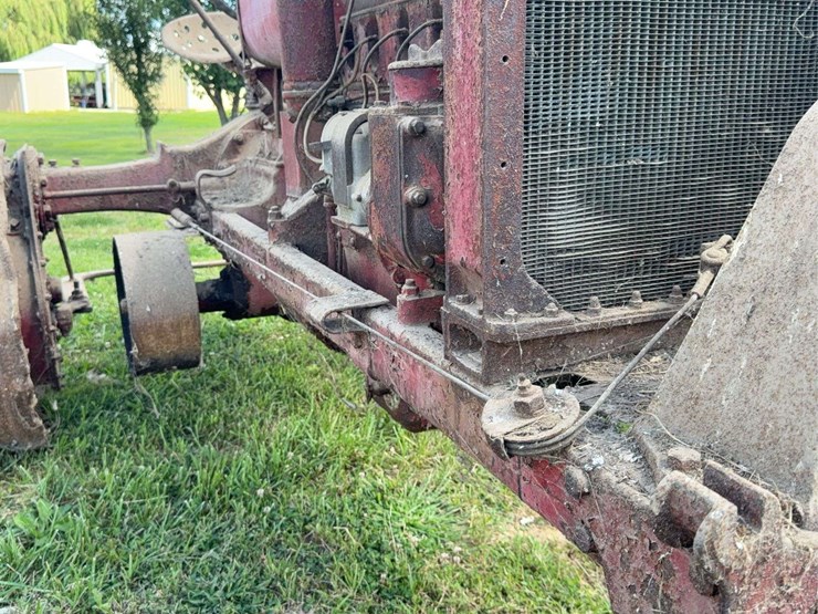 farmall-f-20-image-49