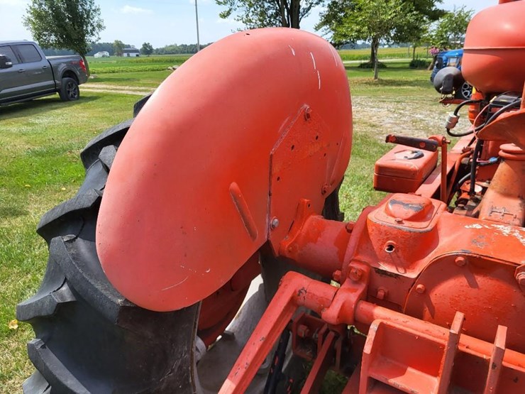 allis-chalmers-wd-tractor-image-17