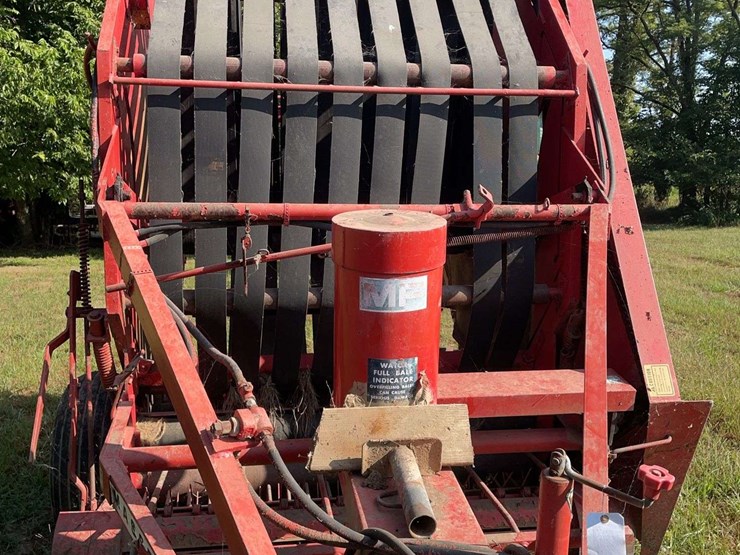massey-ferguson-560-image-9