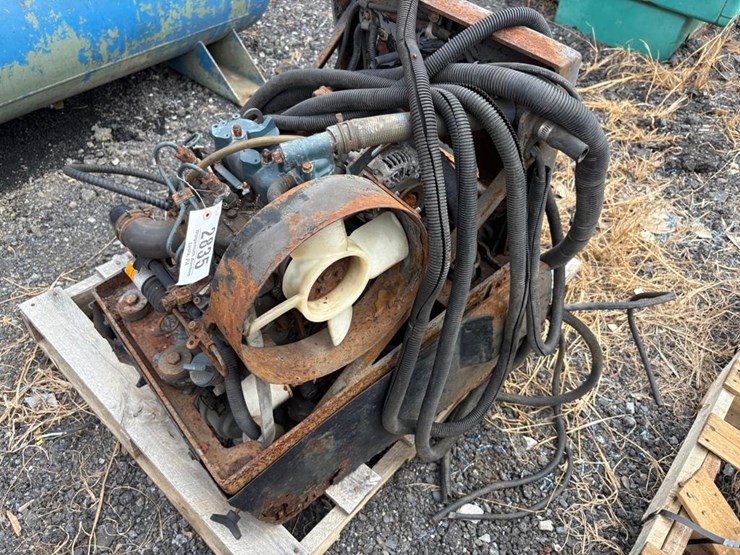 kubota-z482-2-cylinder-diesel-engine-image-2