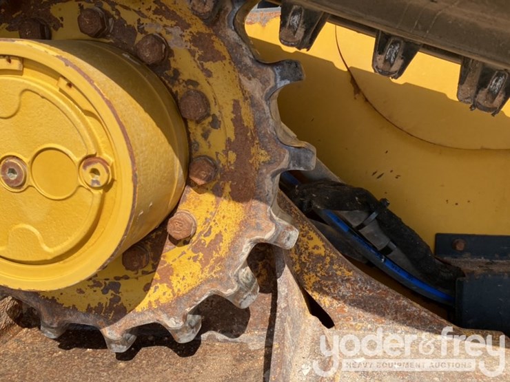 2014-caterpillar-299d-image-21