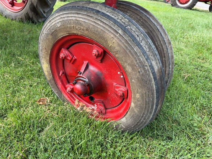 farmall-f-14-image-16