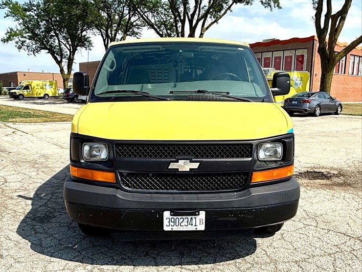 2006-gmc/chev-mileage-47,494-vin-#1gchg39u961153579-runs-and-drives-as-it-should-properly-image-6