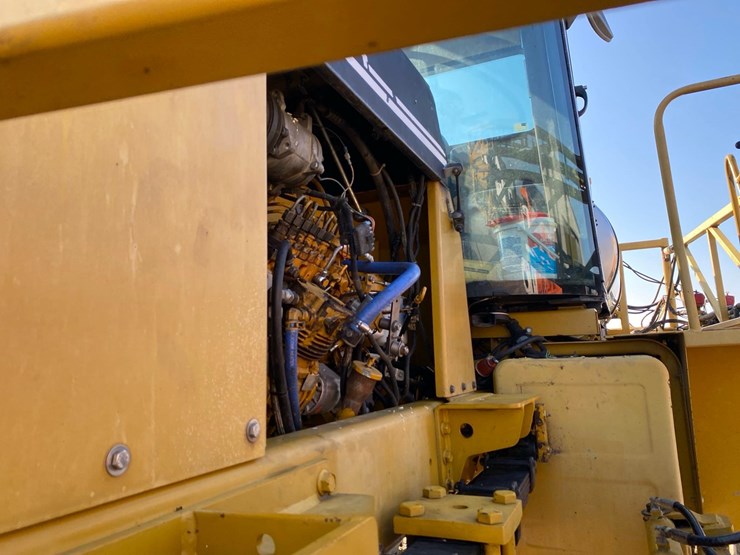 1997-rogator-854-image-10