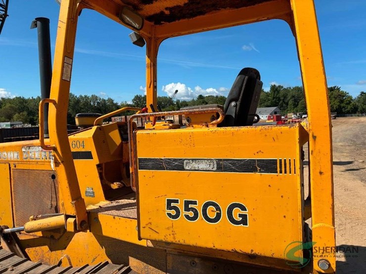 deere-550g-image-13