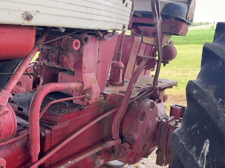 farmall-560-image-72
