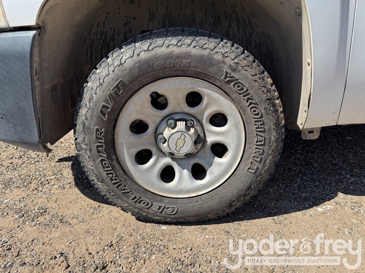 2010-chevrolet-silverado-1500-image-11