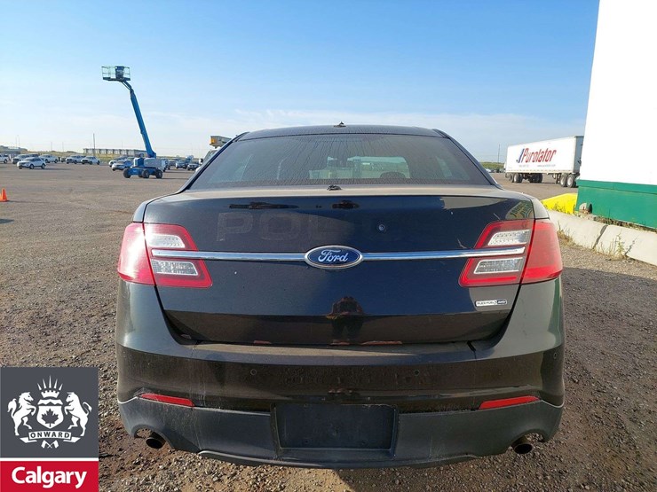 2014-ford-taurus-awd-4dr-sedan-image-17