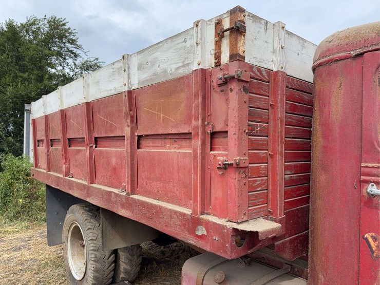 federal-grain-truck-image-94
