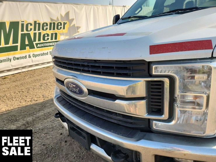 2018-ford-f350-image-34