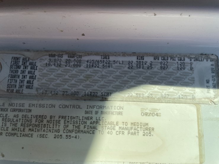 2005-sterling-lt9500-image-101
