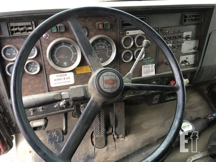 1993-kenworth-t8-dump-truck-image-6