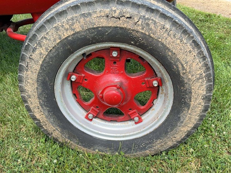 farmall-w-9-image-19