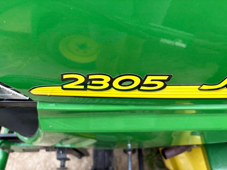 john-deere-2305-image-12